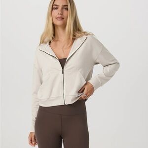 NEW - Vuori Halo Modern Full Zip Hoodie - Ecru